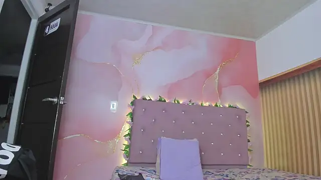 violet_taylor_ webcam