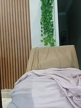 Maliaebonyfetish webcam