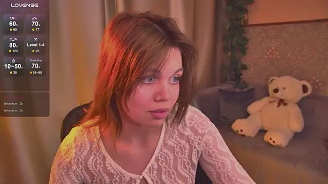 ScarletMarnei webcam