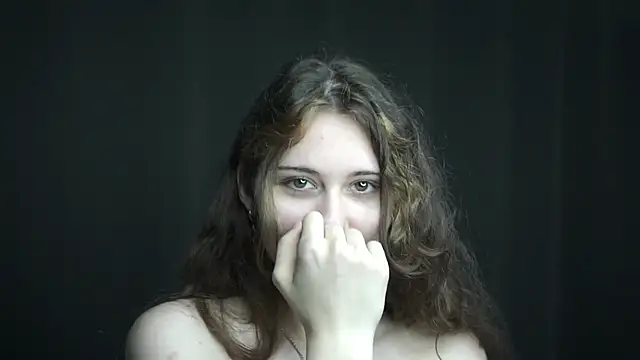 BellaTear webcam