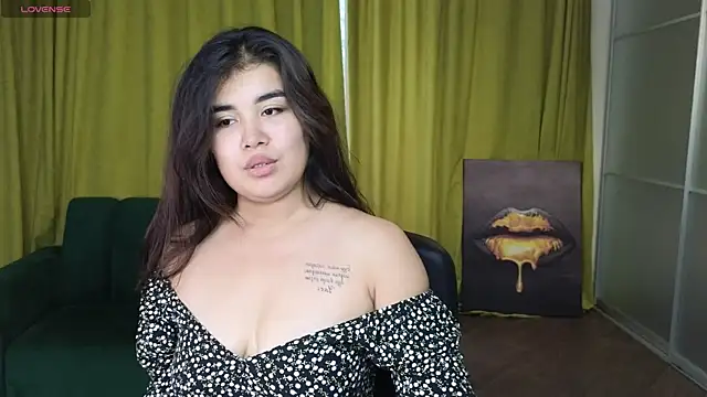 AlicaMayers webcam