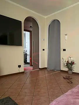 Eva_Pearl