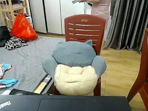 Maia_9999 webcam