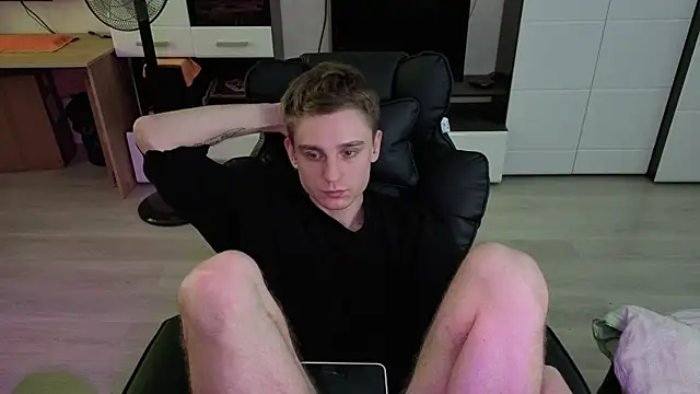 angryzan webcam
