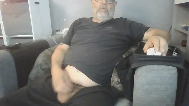 Naturistmale45 webcam