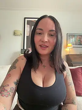 Les12coupsdeminuit live cam on StripChat