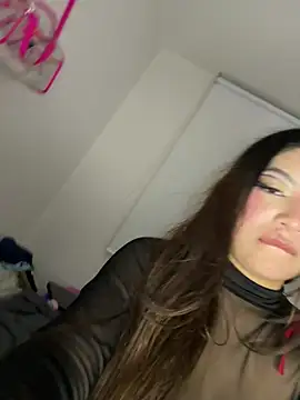 Charlotterivers live cam on StripChat