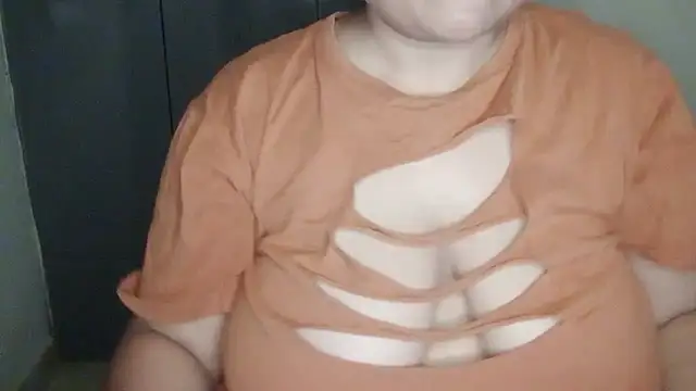 yoursnishaa webcam