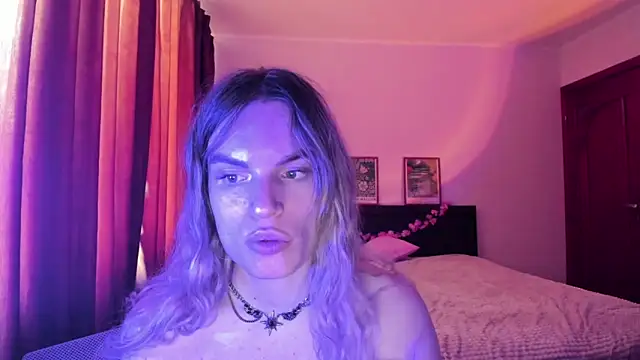 milliKira006 live cam