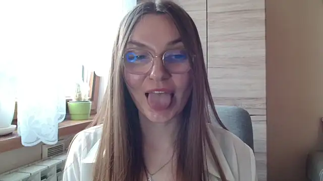 LooveELLYx webcam