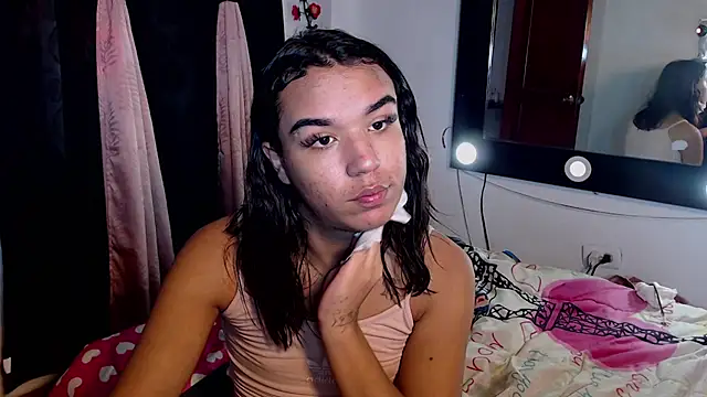 Candyy_doll__ webcam