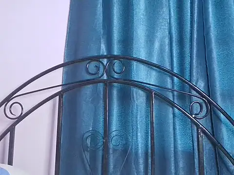 Sweet-razzy webcam