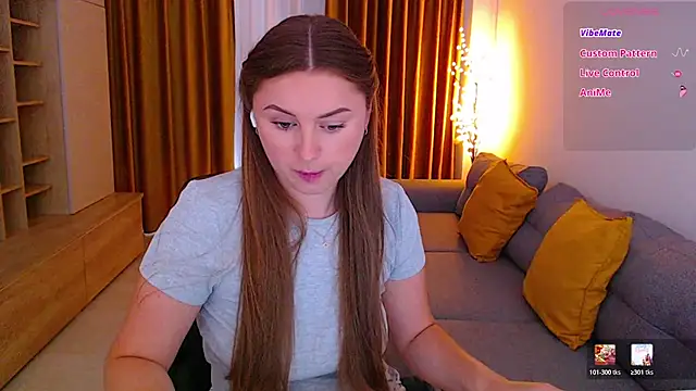 mia_bloomy webcam