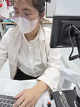 HinaLovely webcam