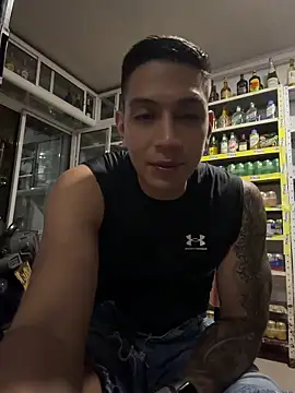 oliverwest04 (M young) - Cum🍆💦