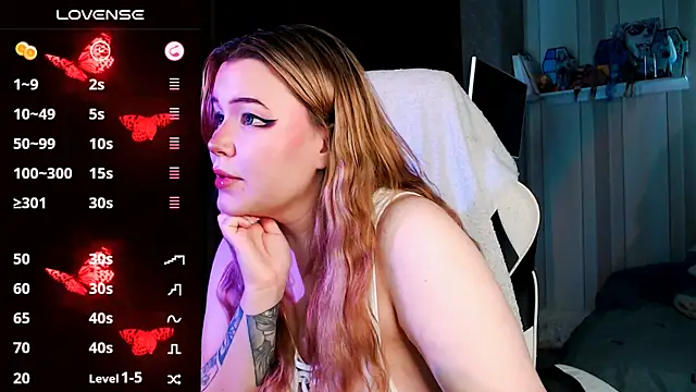 Mo_Atsui live cam on StripChat