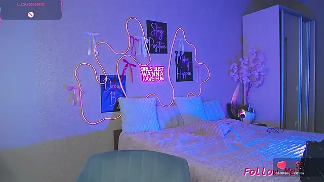 Lillianhot68 webcam