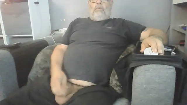 Naturistmale45 webcam