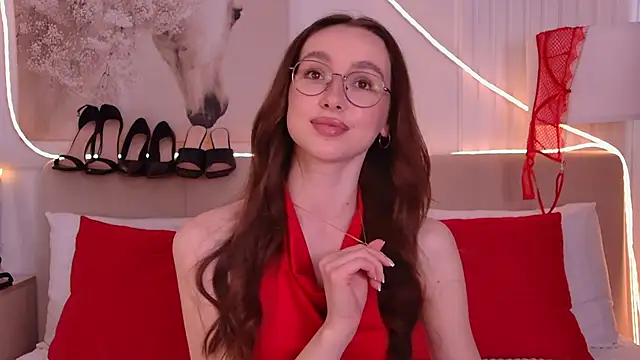 Emily_Simon live cam on StripChat
