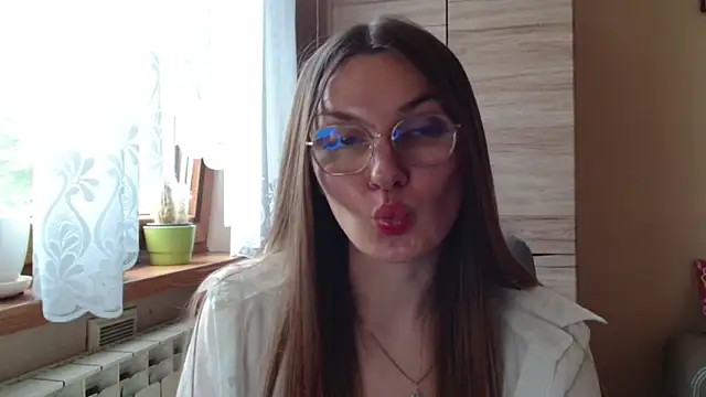 LooveELLYx webcam