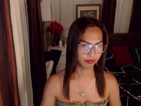 Nathalieheartt webcam