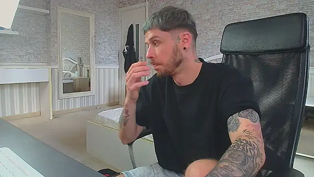 JonahShaw webcam