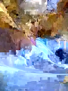 Menka_cut34 webcam