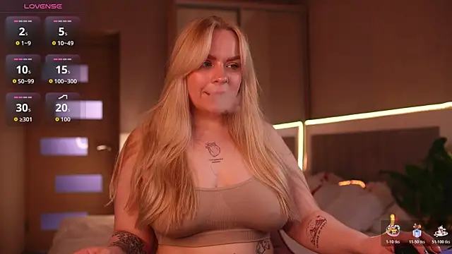 LisaLove3 webcam