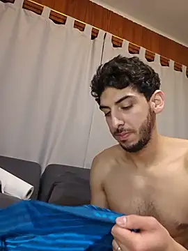 leoynicky98 (G young) - Open ass in 4 + oil 🍑 💦