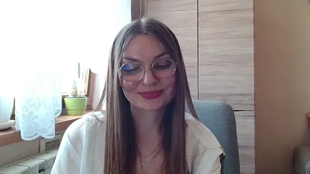 LooveELLYx webcam