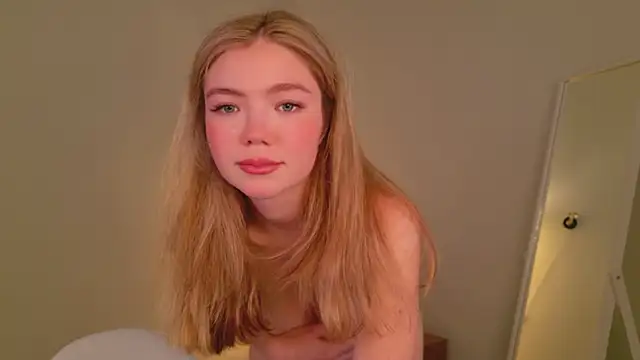 Rita_Shy live cam on StripChat