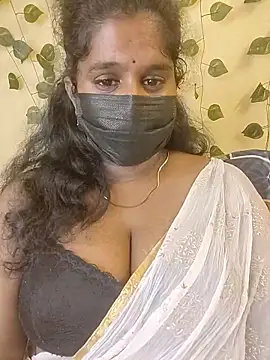 sravani_cutee_ (F young) - boobs show