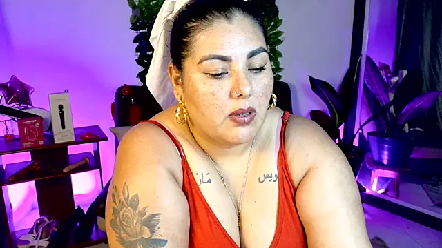 AndreaKinky webcam