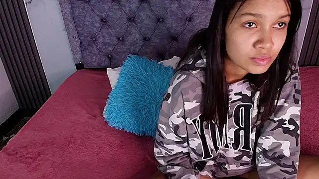 Zoe_Blake1 webcam