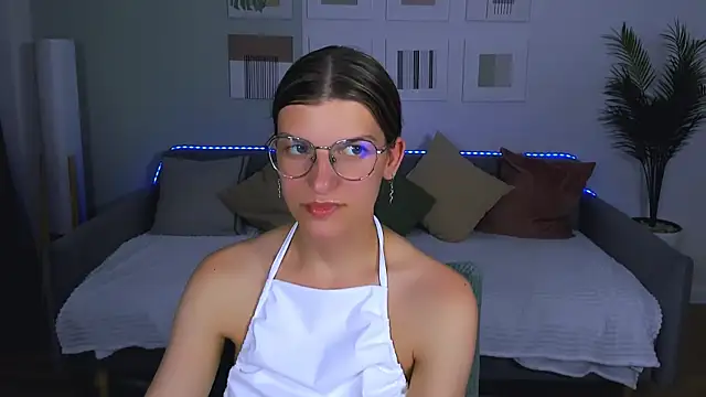 AnnaThorne webcam