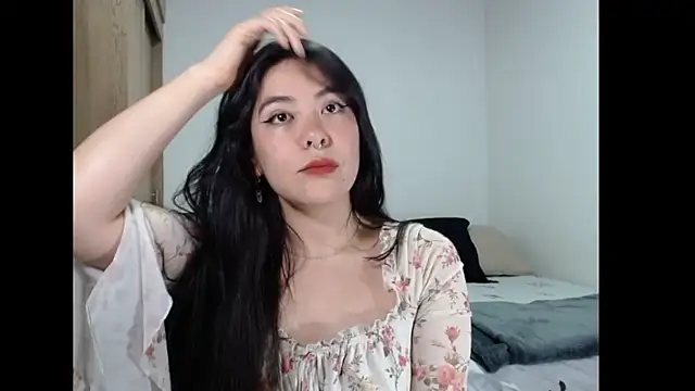 EloiseJun webcam