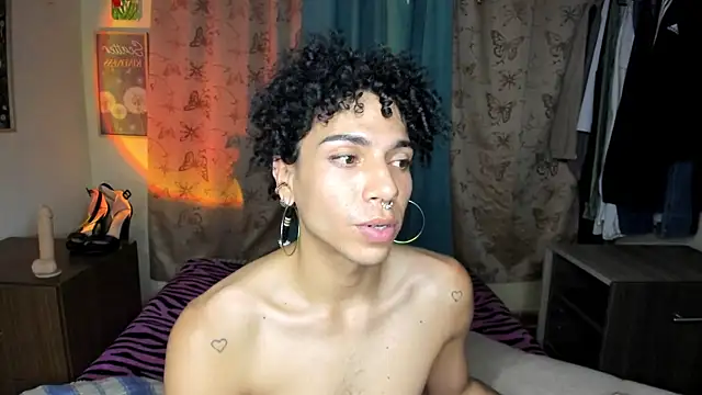 Angel_White25 webcam