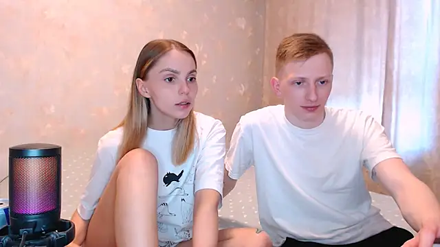 juliaanddima webcam