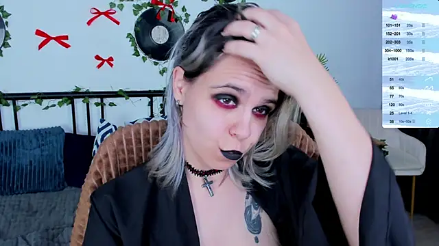 LiraBelle live cam on StripChat