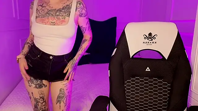 sashaglow_ webcam