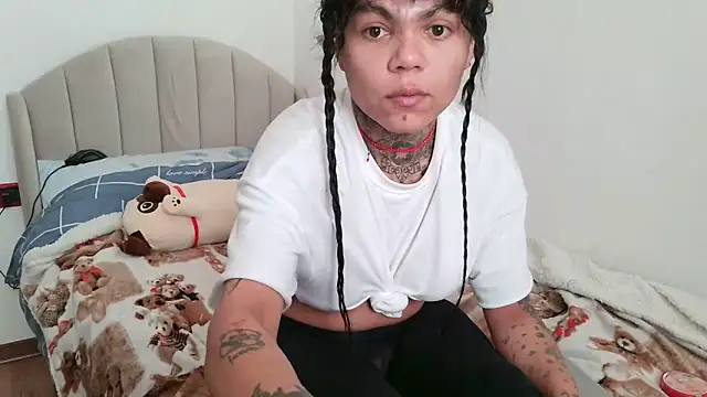 Milanaly - Trans webcam sex chat