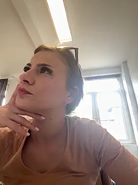 IsabellaEtha webcam