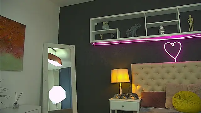 TaniaKaverina webcam