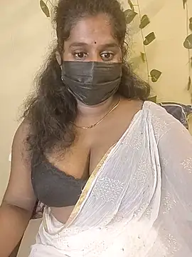 Sravani_cutee_ live cam on StripChat