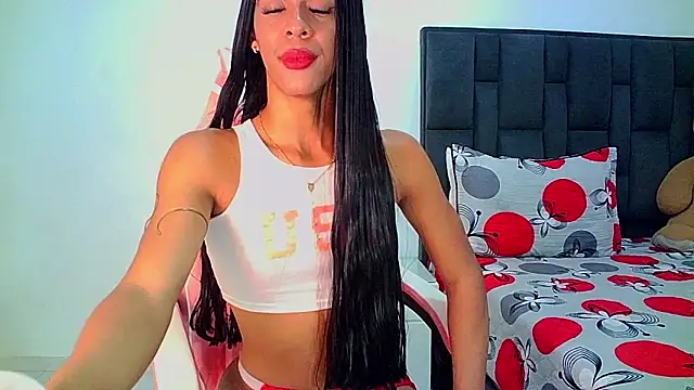 carmen14 live cam on StripChat