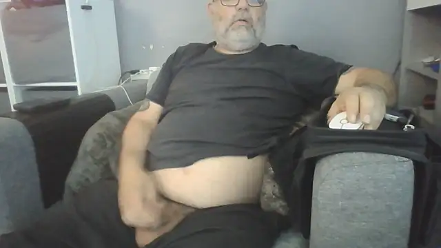 Naturistmale45 webcam