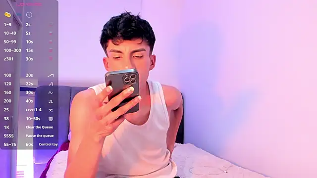 erick_velveth - Erick_Velveth's free webcam - UK Sex Cams