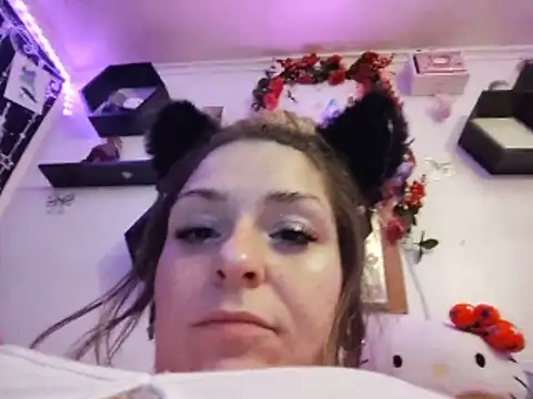 xKittyMeowz webcam