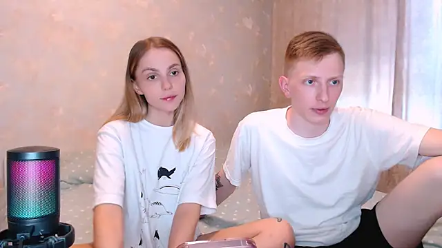 juliaanddima webcam