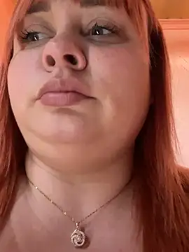 LadyDreams11 webcam
